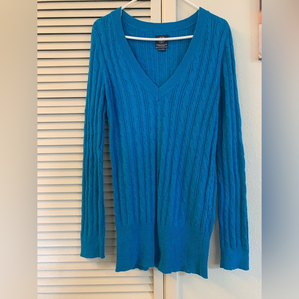 American Eagle Outfitters Sweater
